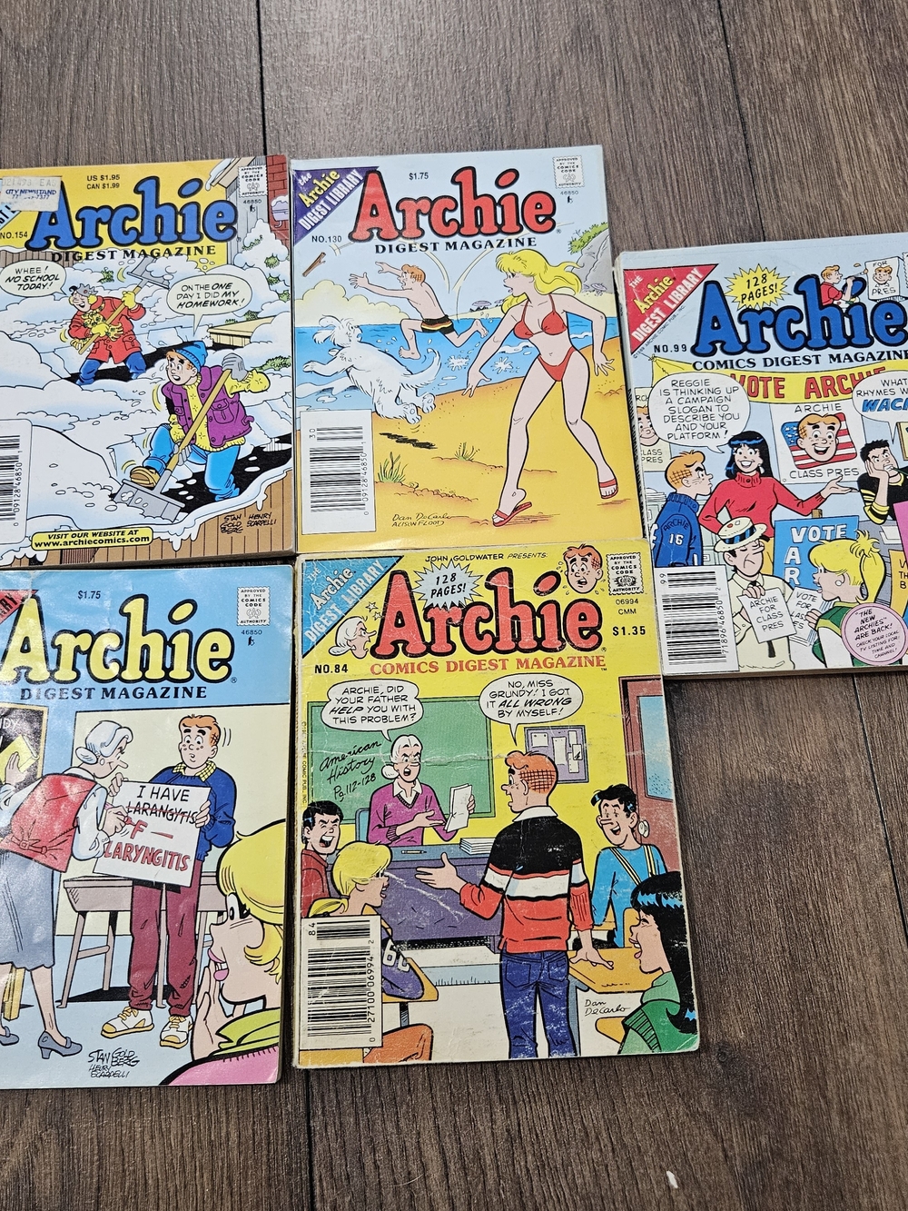 Lot of Five Archie Comics Digest Magazines